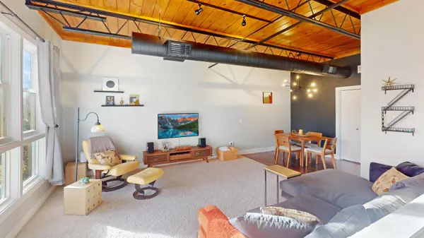 2157 New Town NE Drive, Grand Rapids, MI 49525