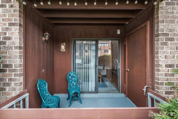 267-a Alpine WAY #267a, Woodbridge Proper, NJ 07095