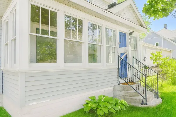 1517 James Street, Kalamazoo, MI 49001