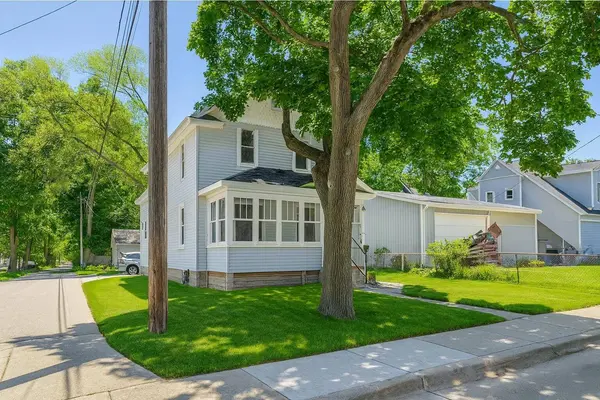 1517 James Street, Kalamazoo, MI 49001