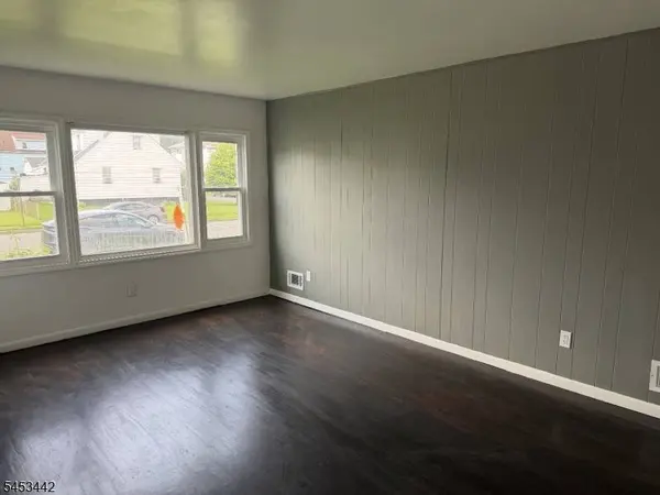 1110 Bower St, Linden City, NJ 07036