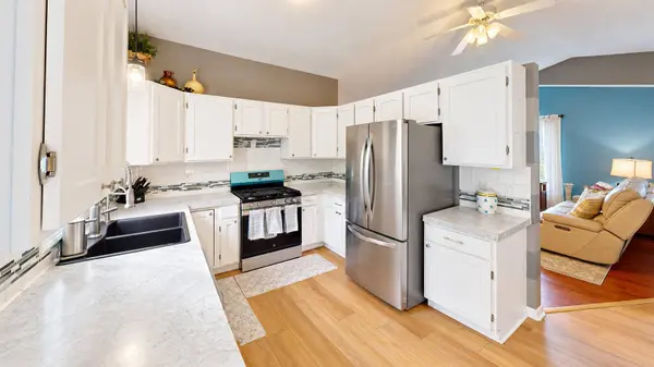 5226 Mulligan SW Drive, Wyoming, MI 49509
