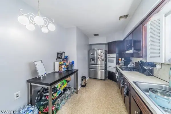 292 Morton Ave, Rahway City, NJ 07065