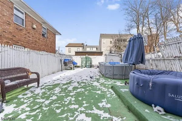 183 Walnut St, Paterson City, NJ 07522
