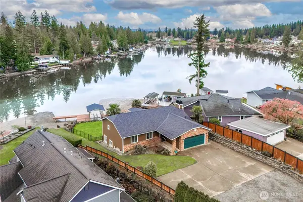 6352 S Island Drive E, Bonney Lake, WA 98391