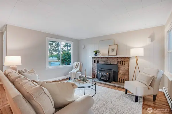 721 4th ST SE, Puyallup, WA 98372