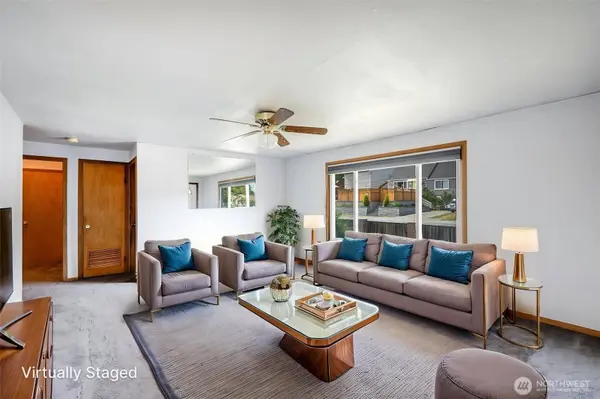 13406 Occidental AVE S, Burien, WA 98168