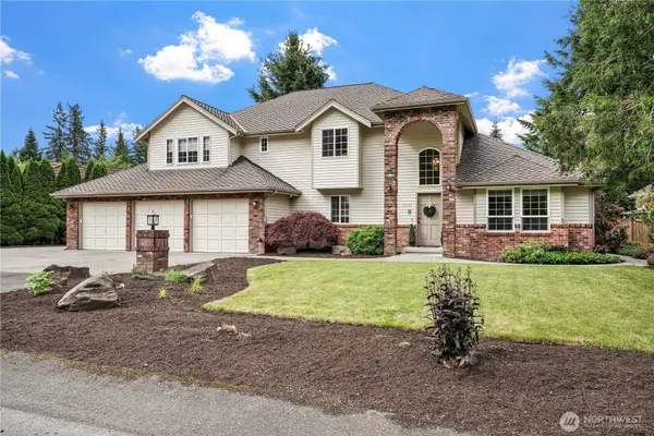 25241 234th AVE SE, Maple Valley, WA 98038