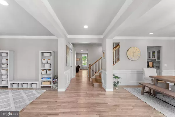 18210 PRESIDIO PL, Round Hill, VA 20141