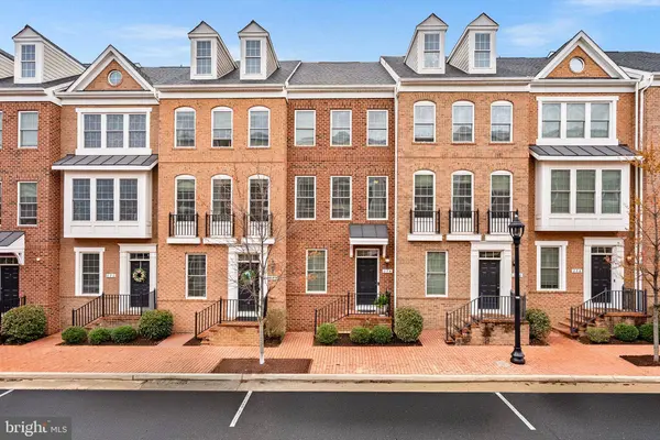 274 HIGH RAIL TER SE, Leesburg, VA 20175