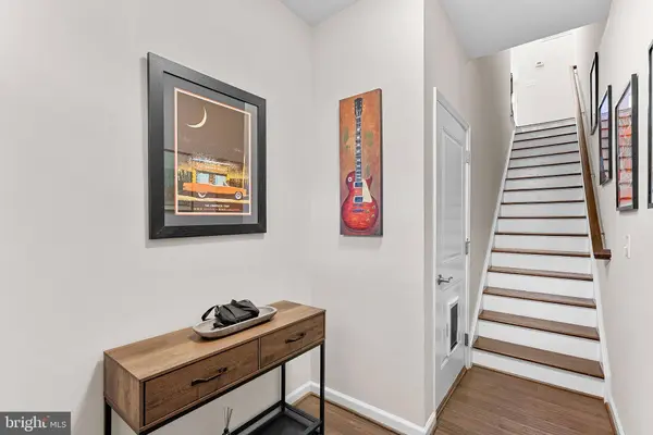 274 HIGH RAIL TER SE, Leesburg, VA 20175