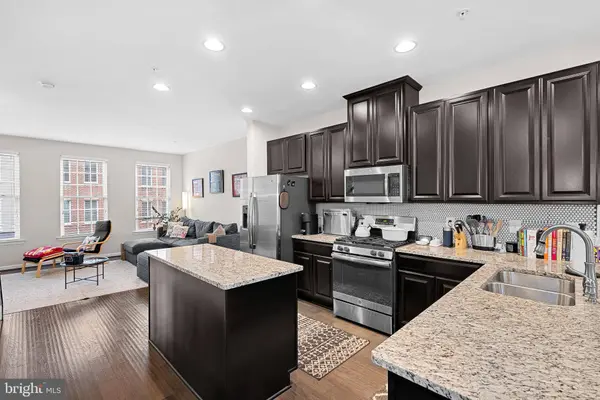 274 HIGH RAIL TER SE, Leesburg, VA 20175