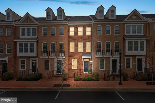 274 HIGH RAIL TER SE, Leesburg, VA 20175