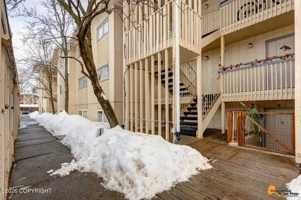 816 W 23rd AVE #6, Anchorage, AK 99503