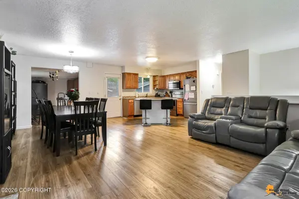 8430 Greenhill WAY, Anchorage, AK 99502
