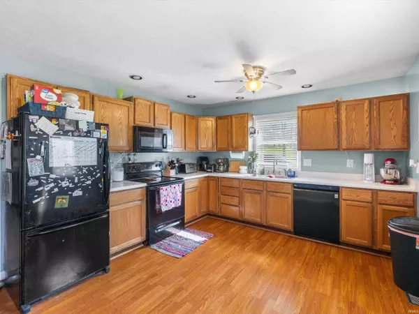 27 S Church Street, Chrisney, IN 47611