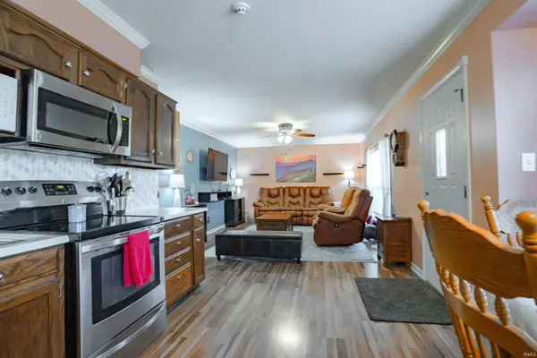 6644 Yorktown Court, Newburgh, IN 47630