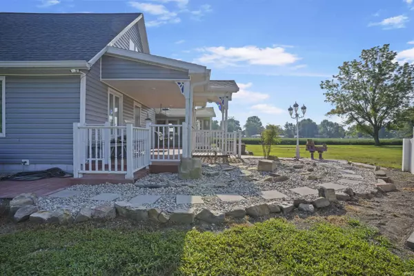 6401 High School Road, Poseyville, IN 47633