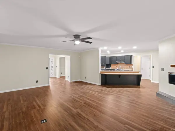 2677 Briarcliff Drive, Newburgh, IN 47630