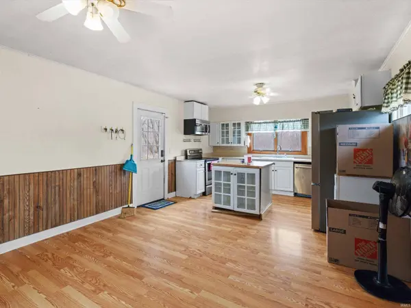6207 S Augusta Vigo Street, Winslow, IN 47598-8981