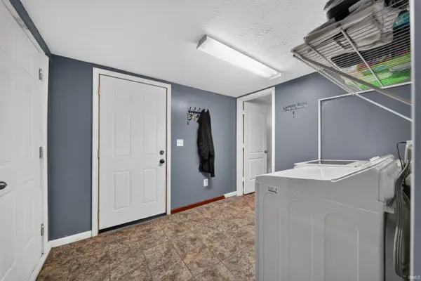 526 S 8Th Street, Rockport, IN 47635-8829