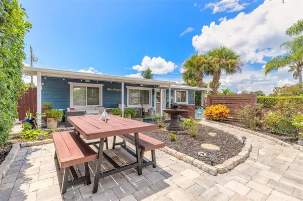 45 TROPICAL DR, Ormond Beach, FL 32176