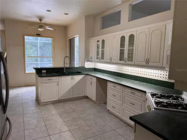 3747 SUNRISE OAKS DR, Port Orange, FL 32129