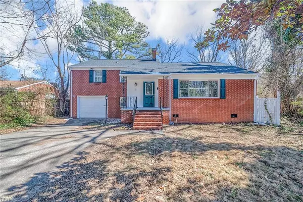 1 Julian PL, Hampton, VA 23666