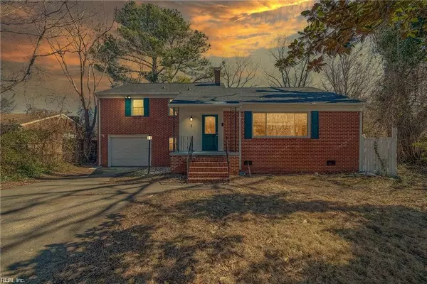 1 Julian PL, Hampton, VA 23666