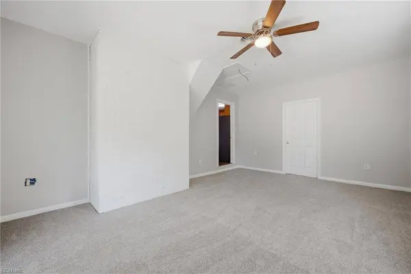 858 Catalina DR, Newport News, VA 23608