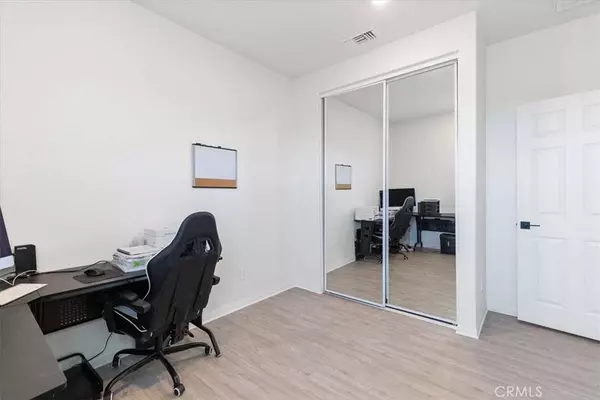 30981 Alister LN, Winchester, CA 92596