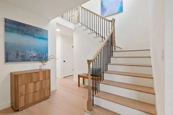 1281 Brookings LN, Sunnyvale, CA 94087