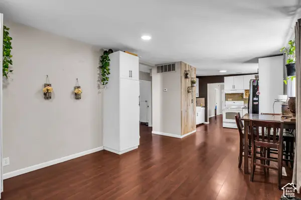 10277 S ZINNIA WAY, Sandy, UT 84094