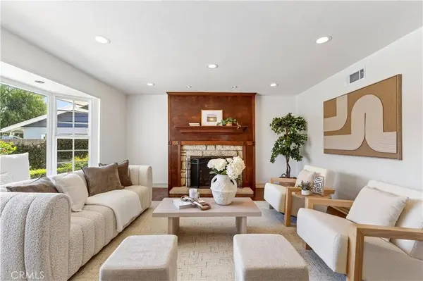 527 N Lincoln AVE, Fullerton, CA 92831