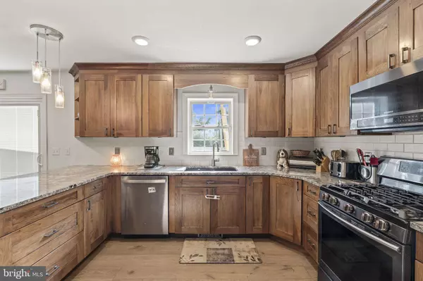 2814 OLDMANS CREEK RD, Swedesboro, NJ 08085