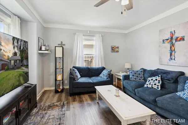 4542 Pinehurst SW Avenue, Grand Rapids, MI 49548