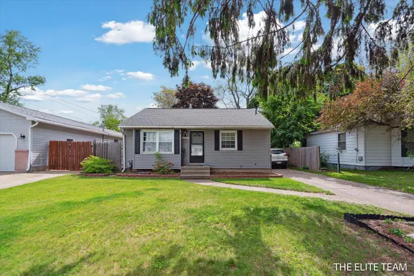 4542 Pinehurst SW Avenue, Grand Rapids, MI 49548