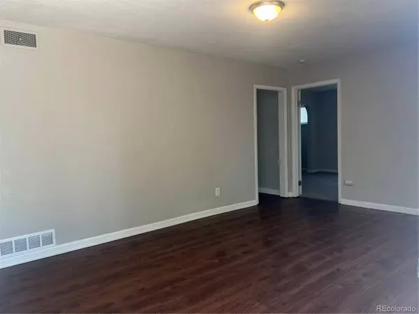 772 Victor ST, Aurora, CO 80011