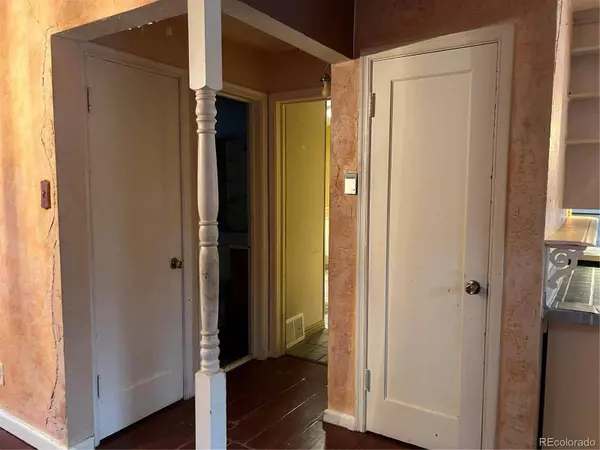 527 S Bryant ST, Denver, CO 80219