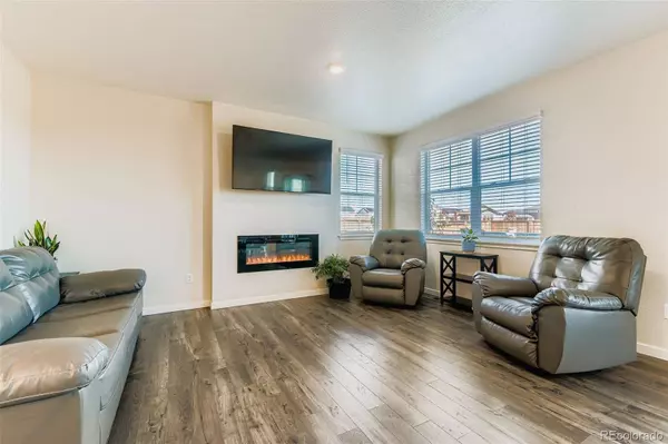 4410 Garnet WAY, Longmont, CO 80504