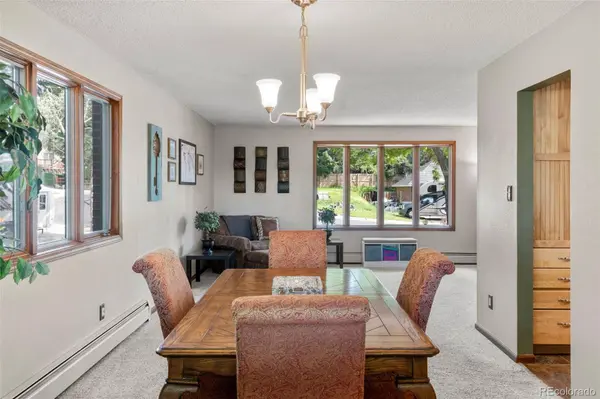 8571 W 71st CIR, Arvada, CO 80004