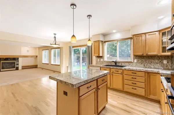 1117 Ridgeview CIR, Broomfield, CO 80020