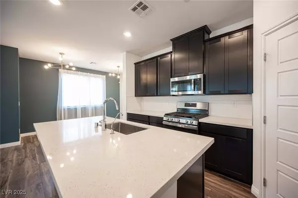 871 Aurelie Ridge ST, Henderson, NV 89011