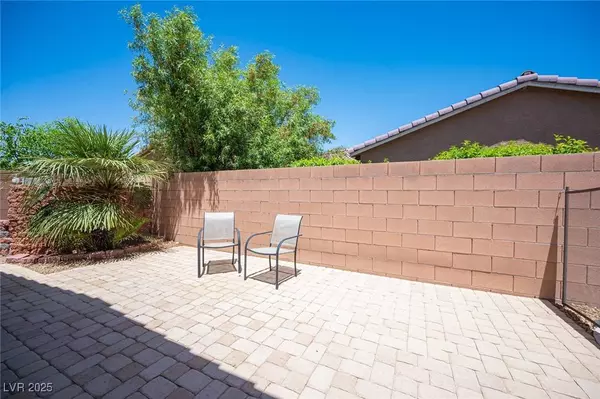 7252 Blowing Breeze AVE, Las Vegas, NV 89179