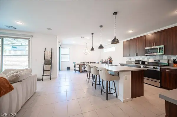 524 Grand Cascade PL, North Las Vegas, NV 89084