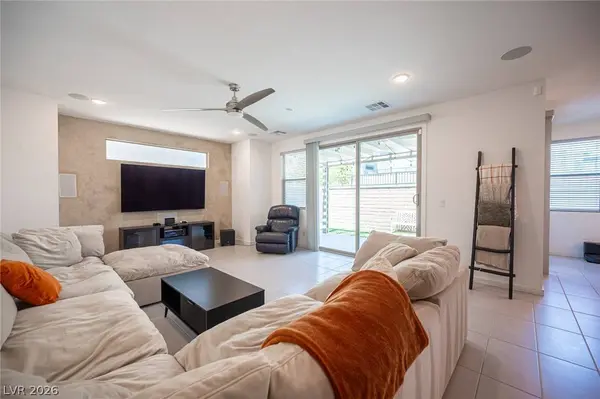 524 Grand Cascade PL, North Las Vegas, NV 89084