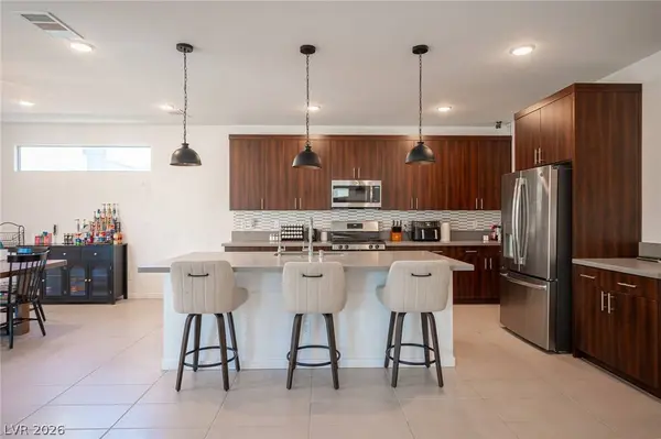 524 Grand Cascade PL, North Las Vegas, NV 89084