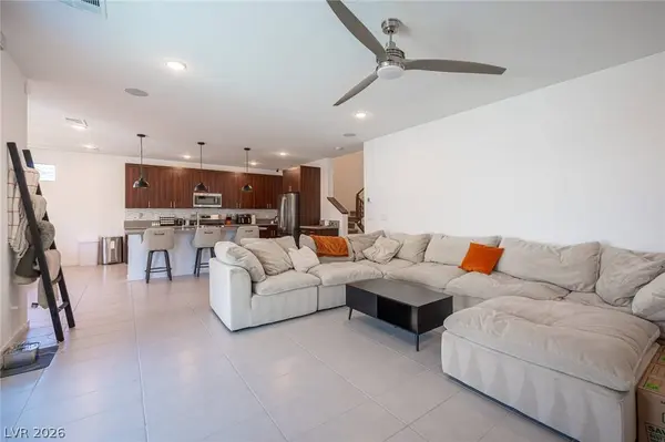 524 Grand Cascade PL, North Las Vegas, NV 89084