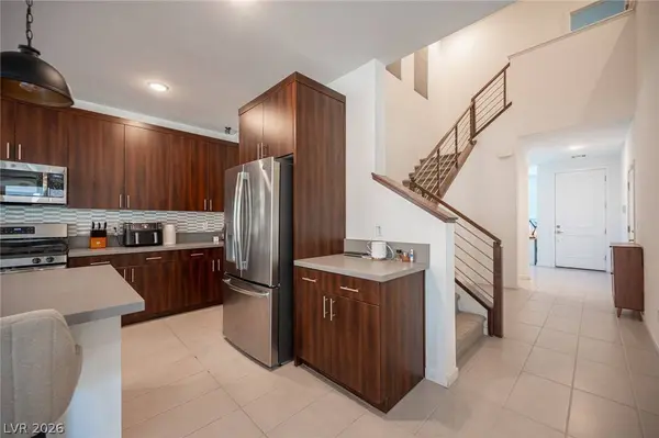 524 Grand Cascade PL, North Las Vegas, NV 89084