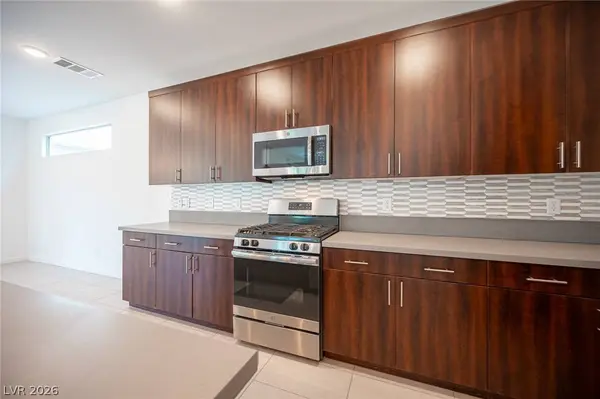 524 Grand Cascade PL, North Las Vegas, NV 89084